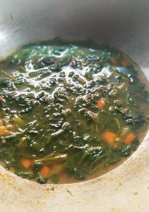 পালং সুপ (palak soup recipe in Bengali) রেসিপির প্রধান ছবি