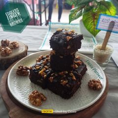 A picture of Eggless Finger Millet Brownie.