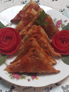 عکسی از دستور سمبوسه سیب زمینی و گوشت