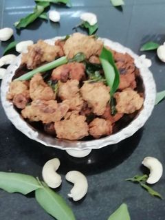 முந்திரி பக்கோடா(cashew pakoda recipe in tamil) செய்முறை முக்கிய புகைப்படம்