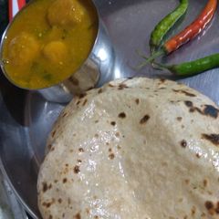 A picture of Gheeya/ lauki pakori ki sabji.