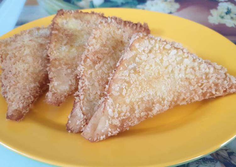 Resep Roti goreng pisang keju yang Enak