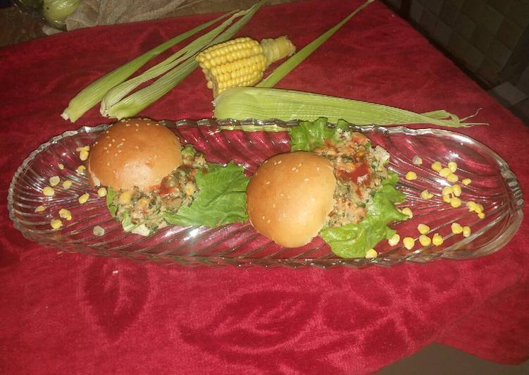 How to Make Quick Corn Spinach burger with white sauce 👌