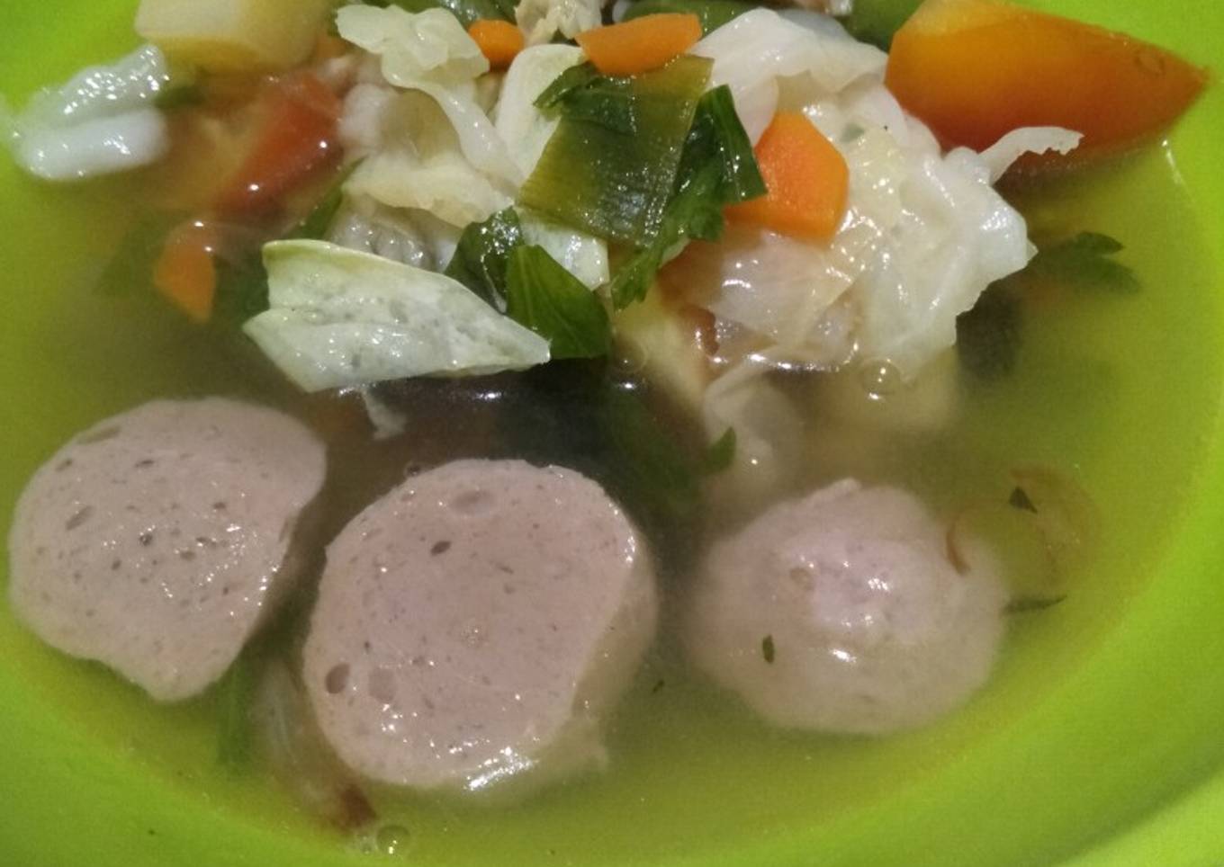 Sop sayur baso