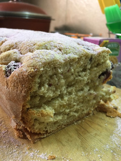 Una foto de Budín de manzana y arándanos sin gluten