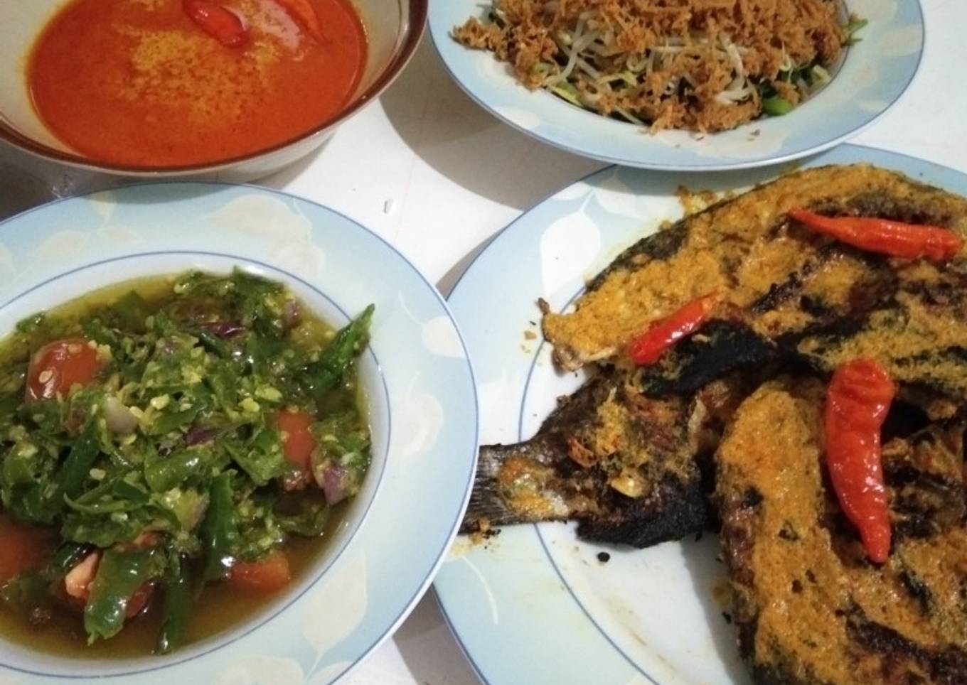 Ikan bakar Bumbu pedas kuning