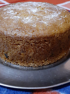 A picture of Plum Cake.