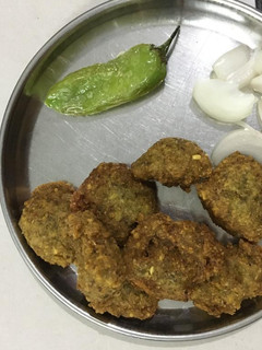 દાળવડા (Dal Vada Recipe In Gujarati) રેસીપી મુખ્ય ફોટો