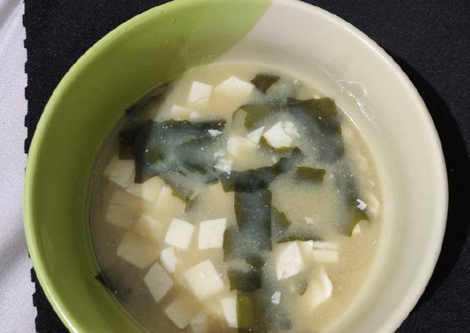 Cara Gampang Menyajikan Sup Miso yang Bisa Manjain Lidah