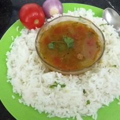 A picture of Tomato Dal And Rice.