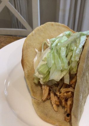 A picture of Yummy chicken tacos 🌮.