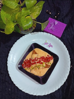 शाही टोस्ट कस्टर्ड रबड़ी (shahi toast custard rabri recipe in Hindi) रेसिपी मुख्य फोटो