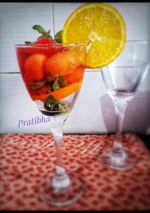 A picture of Melon Ball Punch.