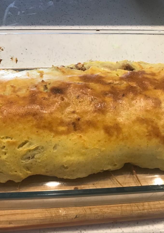 Una foto de Arrollado de papa con jamón y queso