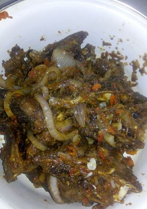 A picture of Peppered guinea fowl.