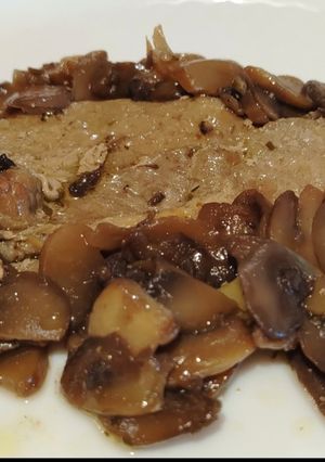 Foto di Fettine di Maiale con Funghi Portobello al Forno