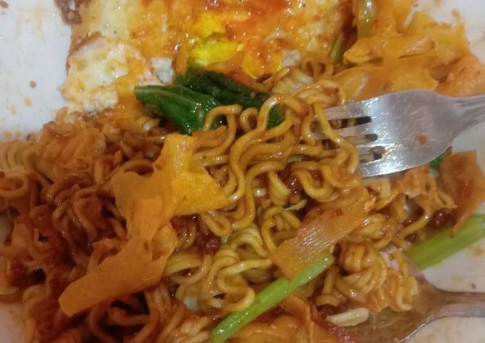 Ternyata ini lho! Resep membuat Mie goreng Indomie Sedap yang spesial