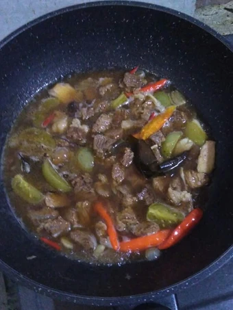 Langkah Gampang Membuat Resep Asem asem daging sapi yang Menggugah Selera