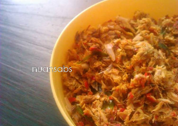 Pampis Tongkol Suwir Khas Manado