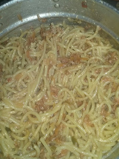 Una foto de Spaghetti con atún