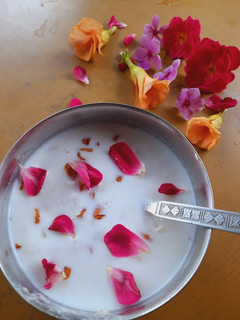 मखाने की खीर (makhane ki kheer recipe in Hindi) रेसिपी मुख्य फोटो