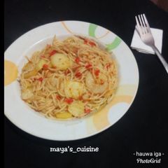 A picture of Spaghetti with irish potatoes.
