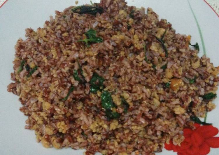 Nasi Merah Tutug Oncom