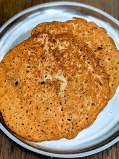 அடை தோசை(adai dosai recipe in tamil) செய்முறை முக்கிய புகைப்படம்