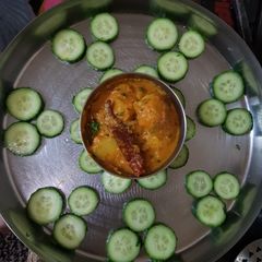 A picture of Dum aaloo (dum potato).