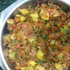A picture of Carrot aloo ki sabji.