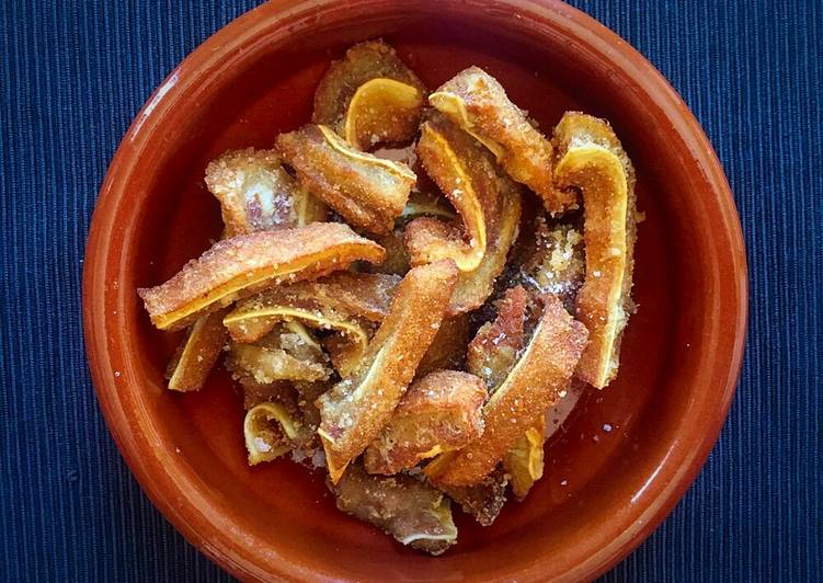 Oreja en adobo frita