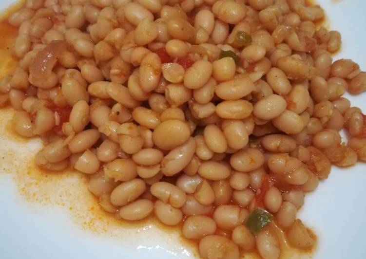Recipe of Award-winning White beans curry