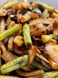 Mushroom sauce long bean with onion