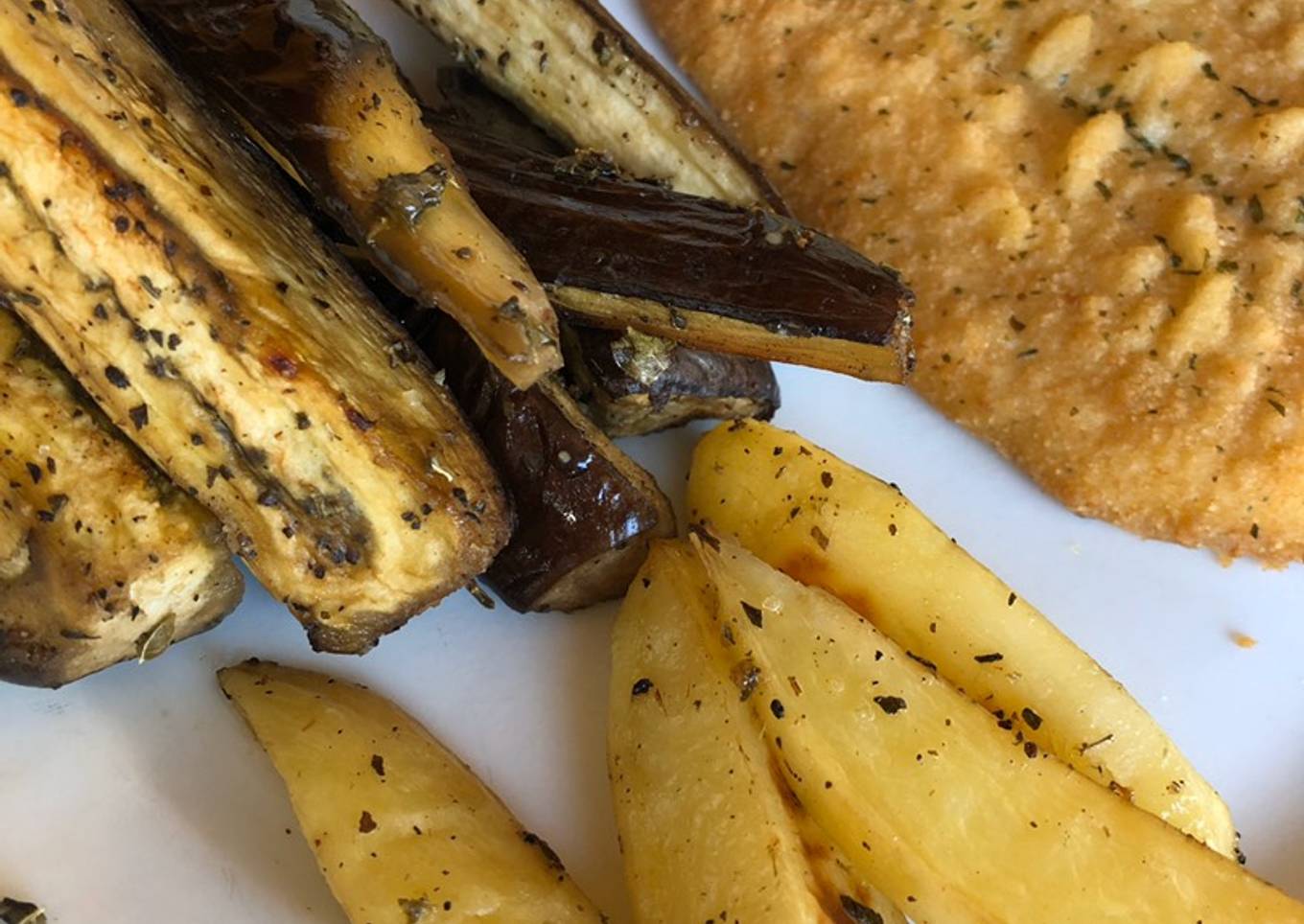 Aubergines et pommes de terre au four