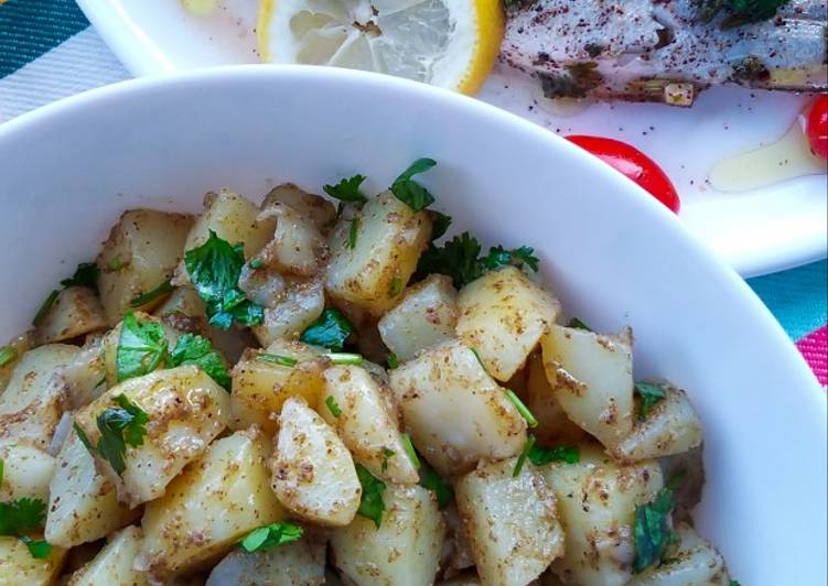 سلطة البطاطس على الطريقة المغربية 🥔🥗