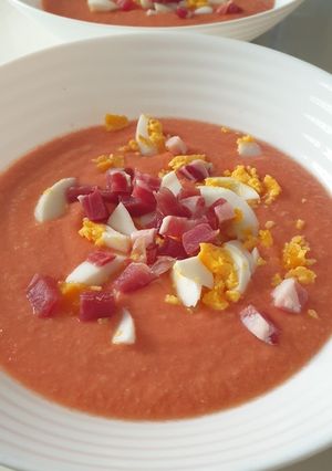 Una foto de Salmorejo suave