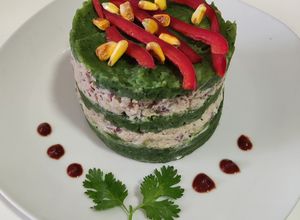 Una foto de Causa limeña verde