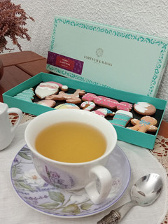 Una foto de Preparación del té Mango y Bergamota