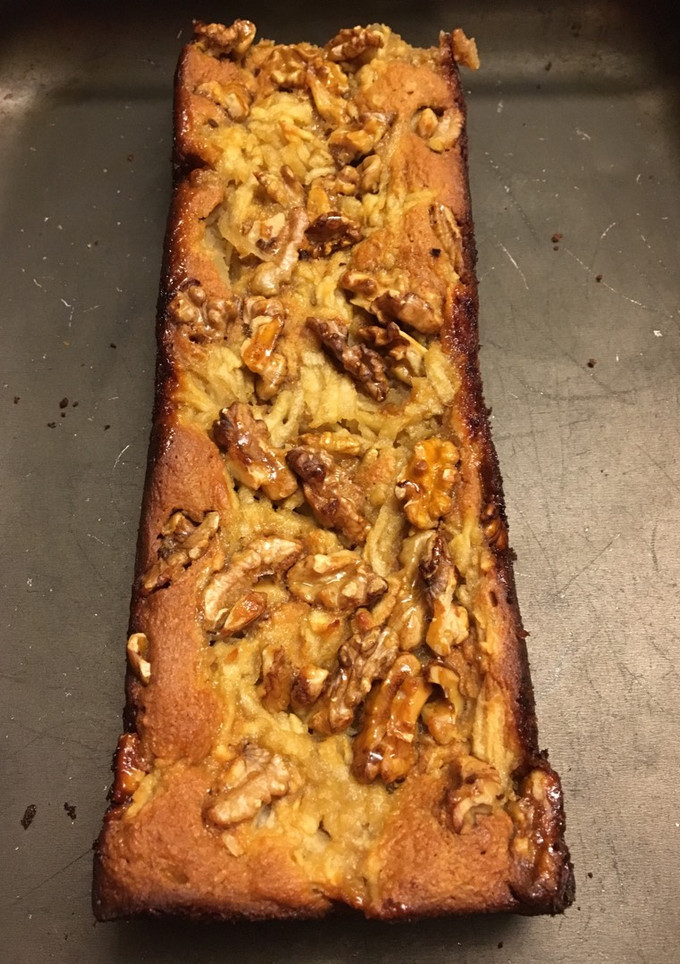 Una foto de Budín vegetariano de manzana y nuez