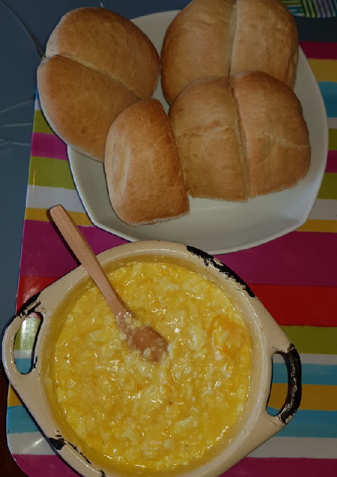 Una foto de Huevos 🥚revueltos con queso 🧀
