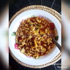 A picture of My fav.spicy Macaroni with yam.