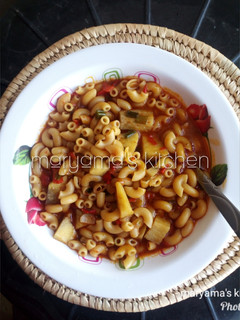 A picture of My fav.spicy Macaroni with yam.