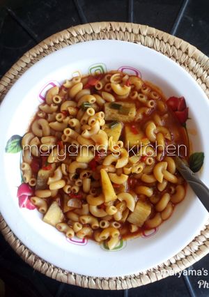 A picture of My fav.spicy Macaroni with yam.