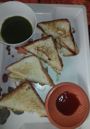 A picture of Veg cheese sandwich.