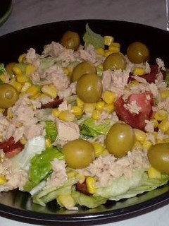 Una foto de Ensalada de atún