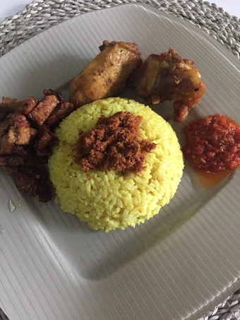 Langkah Gampang Membuat Resep  Nasi Kuning Praktis Dengan Rice Cooker yang Bikin Ngiler, Bikin Ketagihan