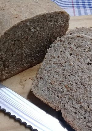 Una foto de Pan integral 🍞💥✅| Pan negro | Pan de salvado | Paso a paso