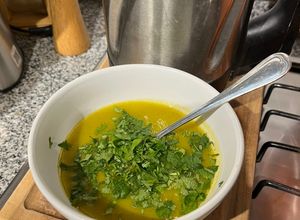 Una foto de Sopa crema de verduras en sopera eléctrica