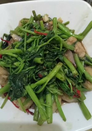 Foto resep Cah Kangkung Bakso