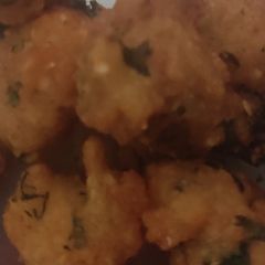 A picture of Moong dal pakoda.